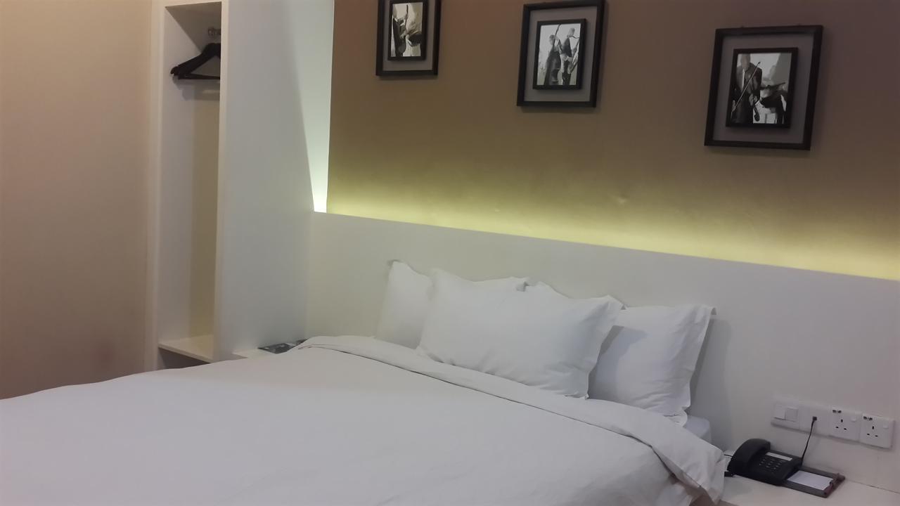 Avida Hotel Labuan Zewnętrze zdjęcie